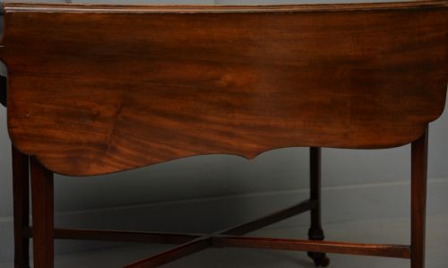 UNUSUAL GEORGIAN GEORGE III MAHOGANY BUTTERFLY PEMBROKE DINING TABLE - ADDITIONAL PHOTO 18