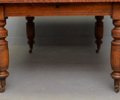 VICTORIAN GOLDEN OAK EXTENDING DINING TABLE - ADDITIONAL PHOTO 14
