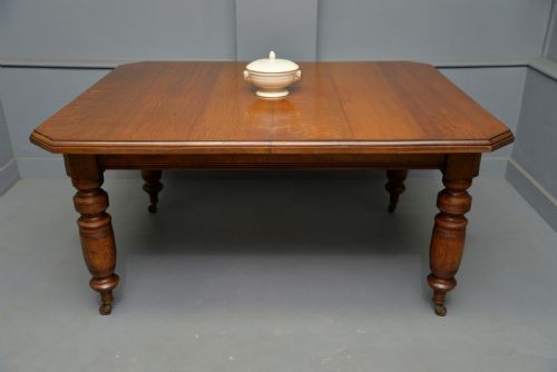 VICTORIAN GOLDEN OAK EXTENDING DINING TABLE - ADDITIONAL PHOTO 15