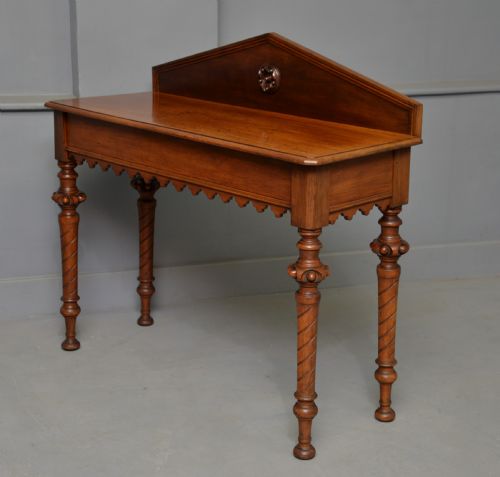 VICTORIAN WALNUT GOTHIC REVIVAL HALL SIDE LAMP TABLE - ADDITIONAL PHOTO 5