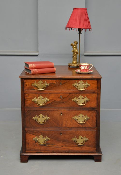 CHARMING SMALL REGENCY ROSEWOOD CHEST OF DRAWERS - ADDITIONAL PHOTO 1