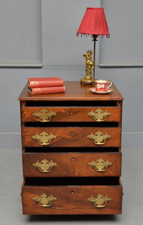 CHARMING SMALL REGENCY ROSEWOOD CHEST OF DRAWERS - ADDITIONAL PHOTO 6