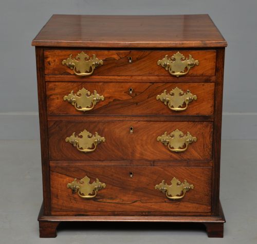 CHARMING SMALL REGENCY ROSEWOOD CHEST OF DRAWERS - ADDITIONAL PHOTO 15