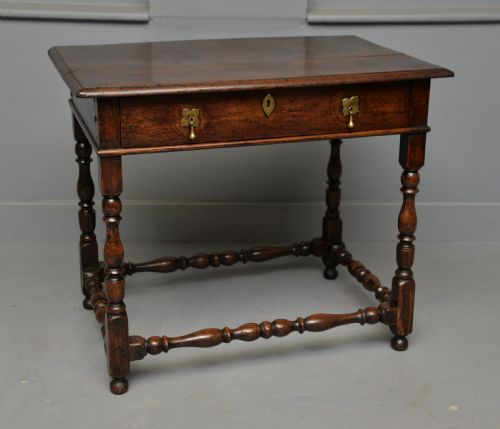 CHARMING 17TH CENTURY OAK SIDE TABLE - ADDITIONAL PHOTO 16