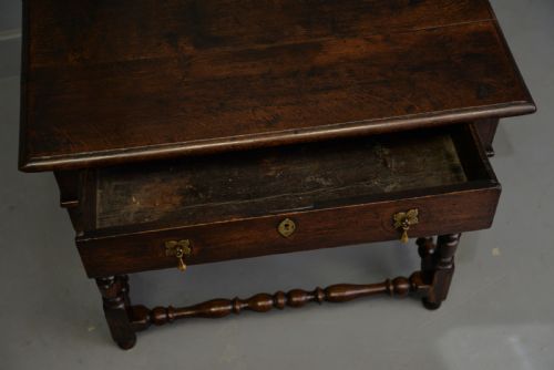 CHARMING 17TH CENTURY OAK SIDE TABLE - ADDITIONAL PHOTO 19
