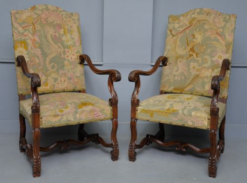 PAIR OF LOUIS XIII STYLE WALNUT ARMCHAIRS WITH TAPESTRY UPHOLSTERY - ADDITIONAL PHOTO 7