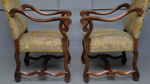 PAIR OF LOUIS XIII STYLE WALNUT ARMCHAIRS WITH TAPESTRY UPHOLSTERY - ADDITIONAL PHOTO 14