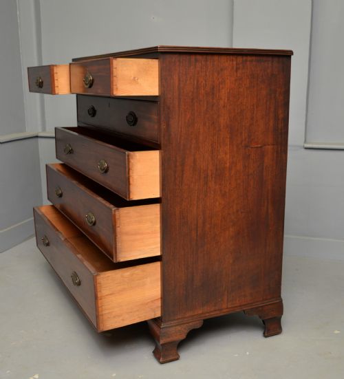 GEORGIAN GEORGE III MAHOGANY CHEST OF DRAWERS - ADDITIONAL PHOTO 12