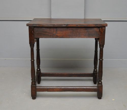 CHARMING 18TH CENTURY OAK SIDE TABLE - ADDITIONAL PHOTO 11