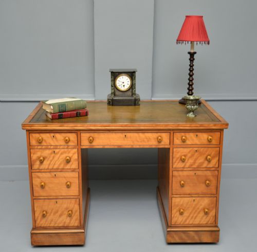 SUPERB QUALITY VICTORIAN SATINWOOD PEDESTAL DESK - ADDITIONAL PHOTO 9