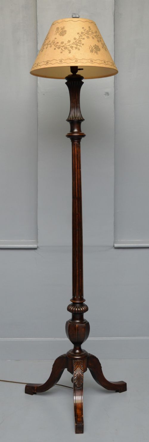 GEORGIAN STYLE C1920 MAHOGANY STANDARD FLOOR LAMP - ADDITIONAL PHOTO 3