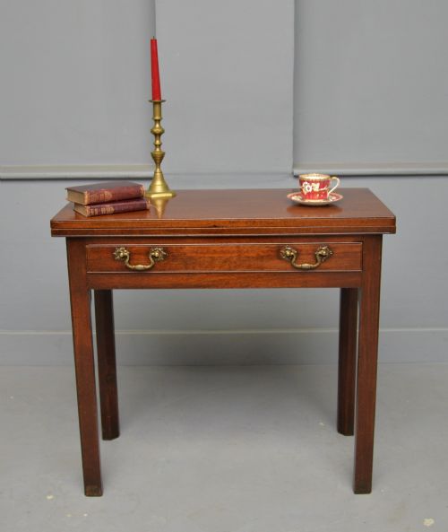 ELEGANT GEORGIAN MAHOGANY TEA SIDE TABLE - ADDITIONAL PHOTO 1