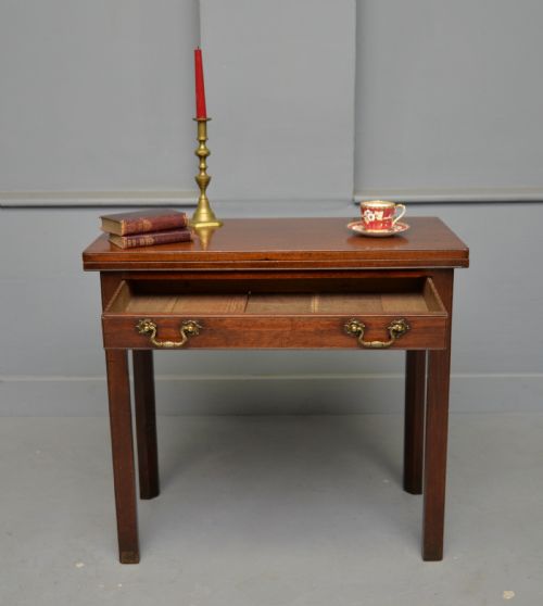 ELEGANT GEORGIAN MAHOGANY TEA SIDE TABLE - ADDITIONAL PHOTO 3