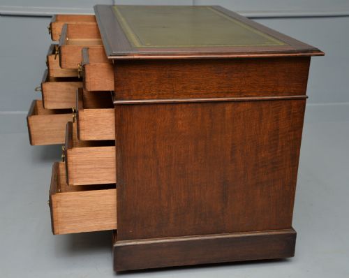VICTORIAN SOLID OAK LEATHER TOP PEDESTAL WRITING DESK - ADDITIONAL PHOTO 8