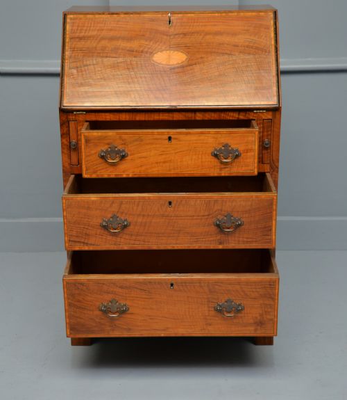SMALL GEORGIAN REVIVAL INLAID SATINWOOD BUREAU DESK - ADDITIONAL PHOTO 10