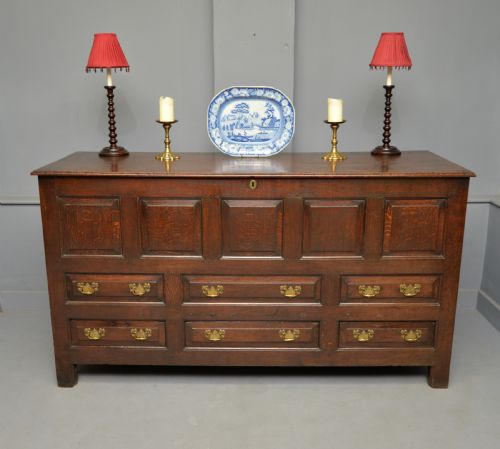 MAGNIFICENT LARGE 18TH CENTURY GEORGIAN OAK MULE CHEST - ADDITIONAL PHOTO 4