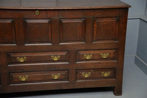 MAGNIFICENT LARGE 18TH CENTURY GEORGIAN OAK MULE CHEST - ADDITIONAL PHOTO 9