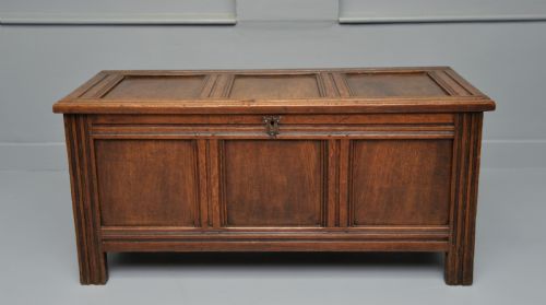 18TH CENTURY OAK COFFER CHEST - ADDITIONAL PHOTO 1