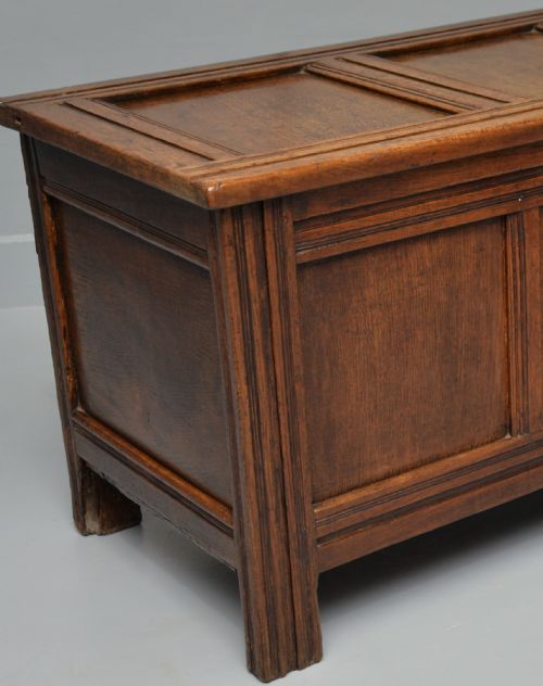 18TH CENTURY OAK COFFER CHEST - ADDITIONAL PHOTO 5
