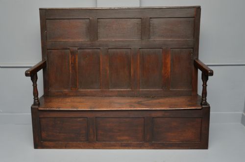 18TH CENTURY GEORGIAN OAK BOX SETTLE - ADDITIONAL PHOTO 3