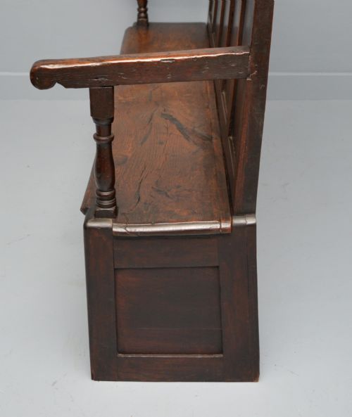 18TH CENTURY GEORGIAN OAK BOX SETTLE - ADDITIONAL PHOTO 14