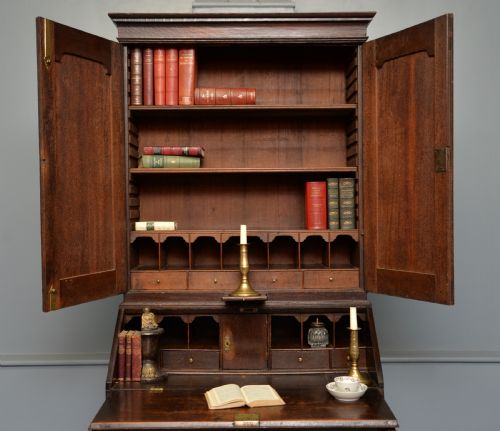 EARLY 18TH CENTURY SOLID OAK BUREAU BOOKCASE CABINET - ADDITIONAL PHOTO 4