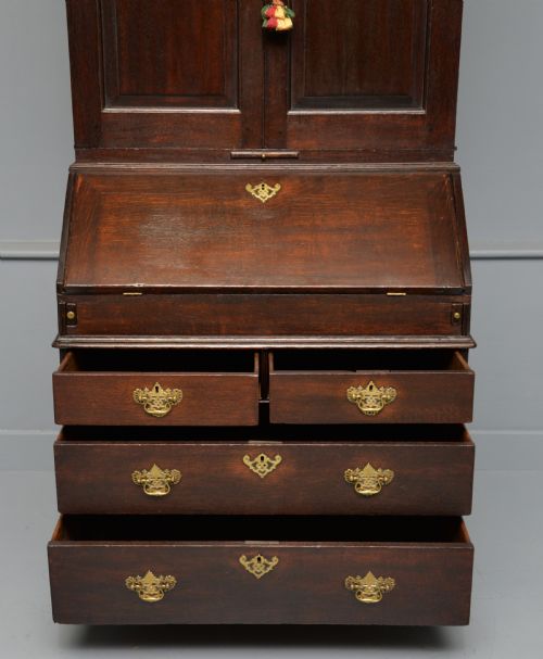 EARLY 18TH CENTURY SOLID OAK BUREAU BOOKCASE CABINET - ADDITIONAL PHOTO 14