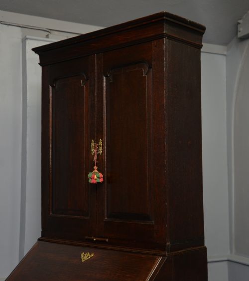 EARLY 18TH CENTURY SOLID OAK BUREAU BOOKCASE CABINET - ADDITIONAL PHOTO 18