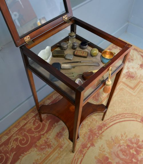 EDWARDIAN SHERATON STYLE MAHOGANY BIJOUTERIE TRINKET DISPLAY TABLE - ADDITIONAL PHOTO 9