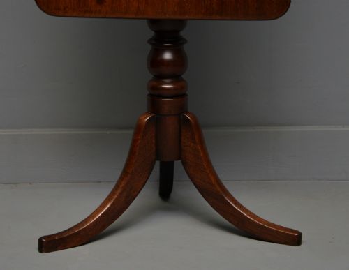 ELEGANT VICTORIAN SOLID MAHOGANY SIDE WINE TABLE - ADDITIONAL PHOTO 14