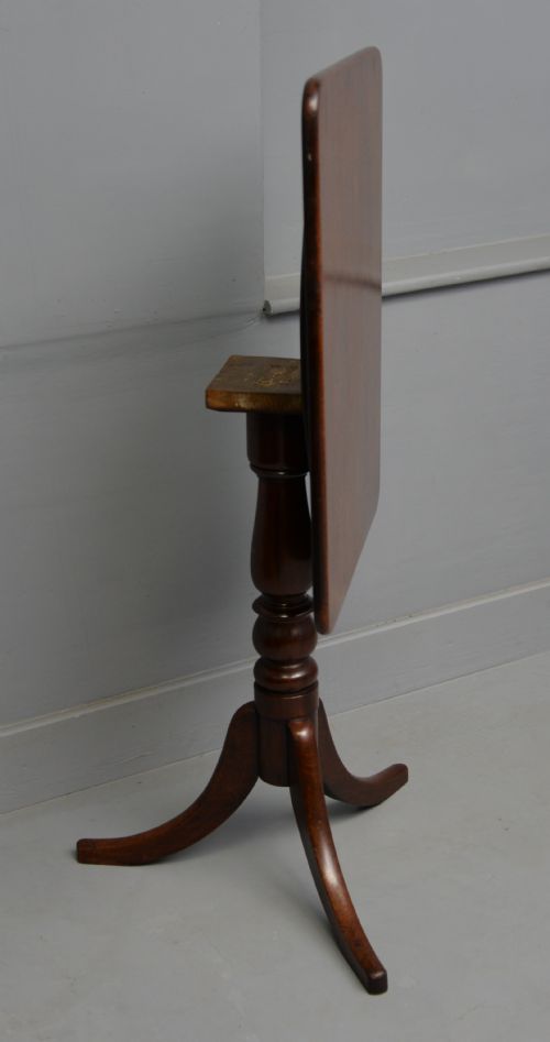 ELEGANT VICTORIAN SOLID MAHOGANY SIDE WINE TABLE - ADDITIONAL PHOTO 16
