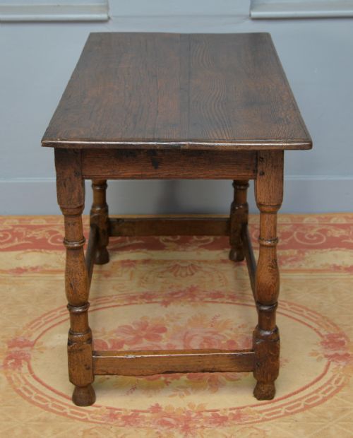 CHARMING 17TH CENTURY OAK SIDE TABLE - ADDITIONAL PHOTO 10