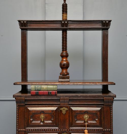 17TH CENTURY SMALL OAK CHEST OF DRAWERS WITH BOOK LINEN PRESS PROVENANCE - ADDITIONAL PHOTO 7