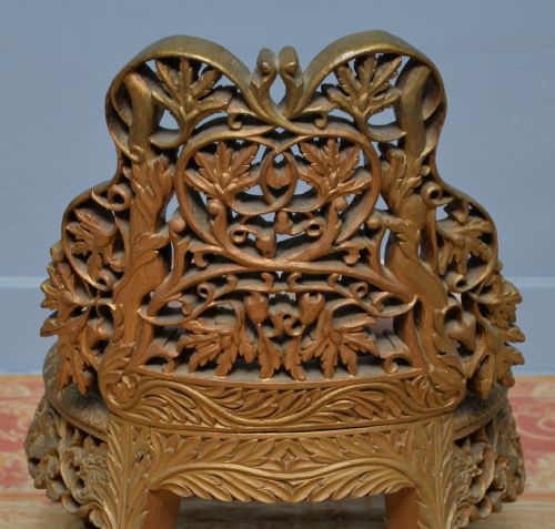 19TH CENTURY ANGLO INDIAN CARVED GILT WOOD BEDROOM SIDE CHAIR - ADDITIONAL PHOTO 11
