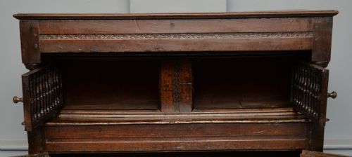 CHARMING SMALL 17TH CENTURY FOOD COURT CUPBOARD - ADDITIONAL PHOTO 11