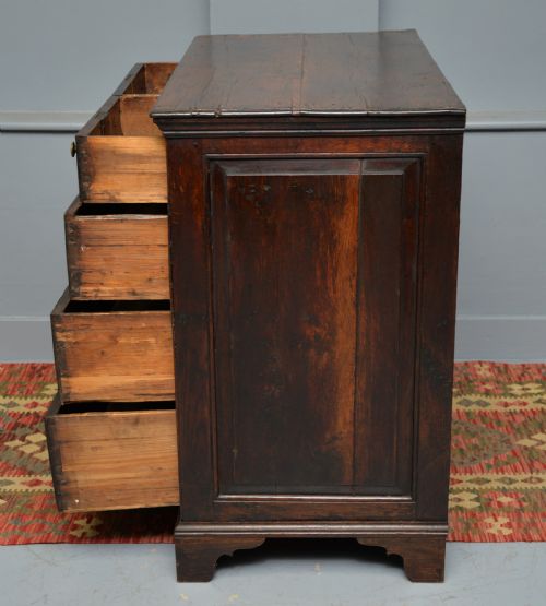 EARLY 18TH CENTURY GEORGIAN OAK CHEST OF DRAWERS - ADDITIONAL PHOTO 11