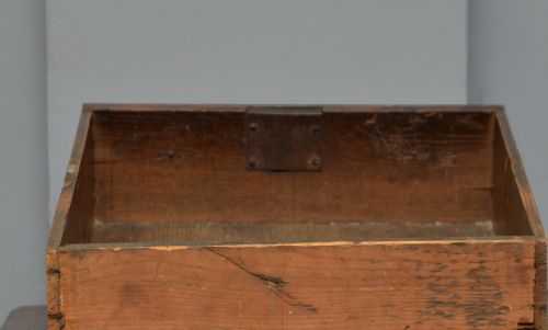 EARLY 18TH CENTURY GEORGIAN OAK CHEST OF DRAWERS - ADDITIONAL PHOTO 13