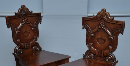 PAIR OF REGENCY GILLOWS MAHOGANY HALL CHAIRS - ADDITIONAL PHOTO 1