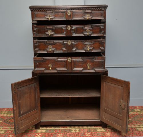 17TH CENTURY CHARLES II OAK CHEST OF DRAWERS ON LATER CUPBOARD - ADDITIONAL PHOTO 9