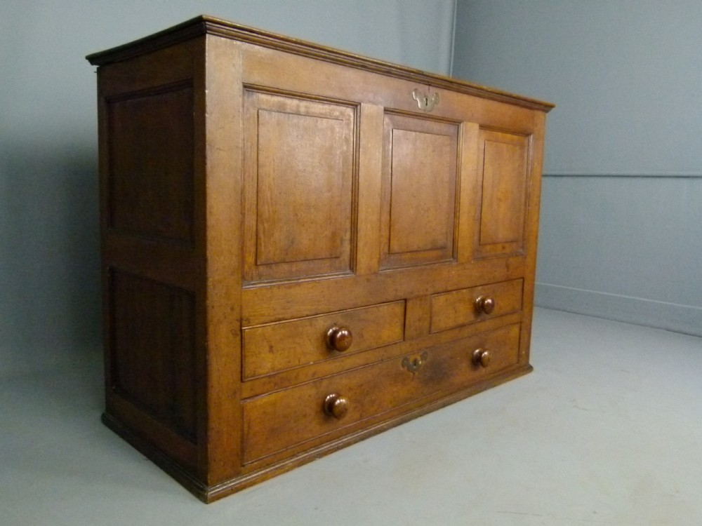 18th Century Georgian Oak Mule Chest
