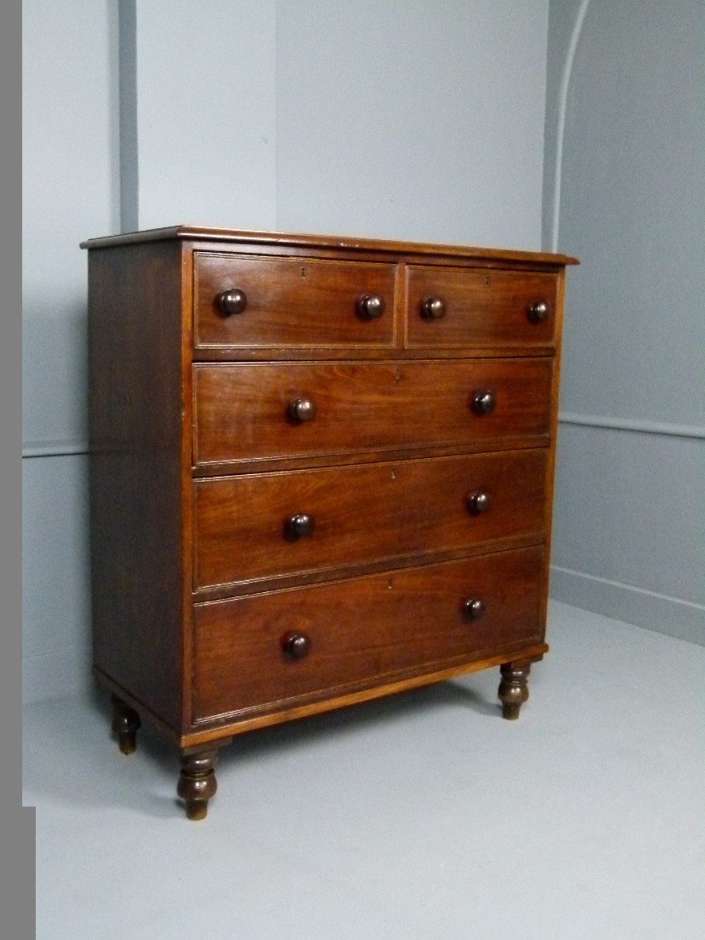 Late Georgian Mahogany Chest Of Drawers