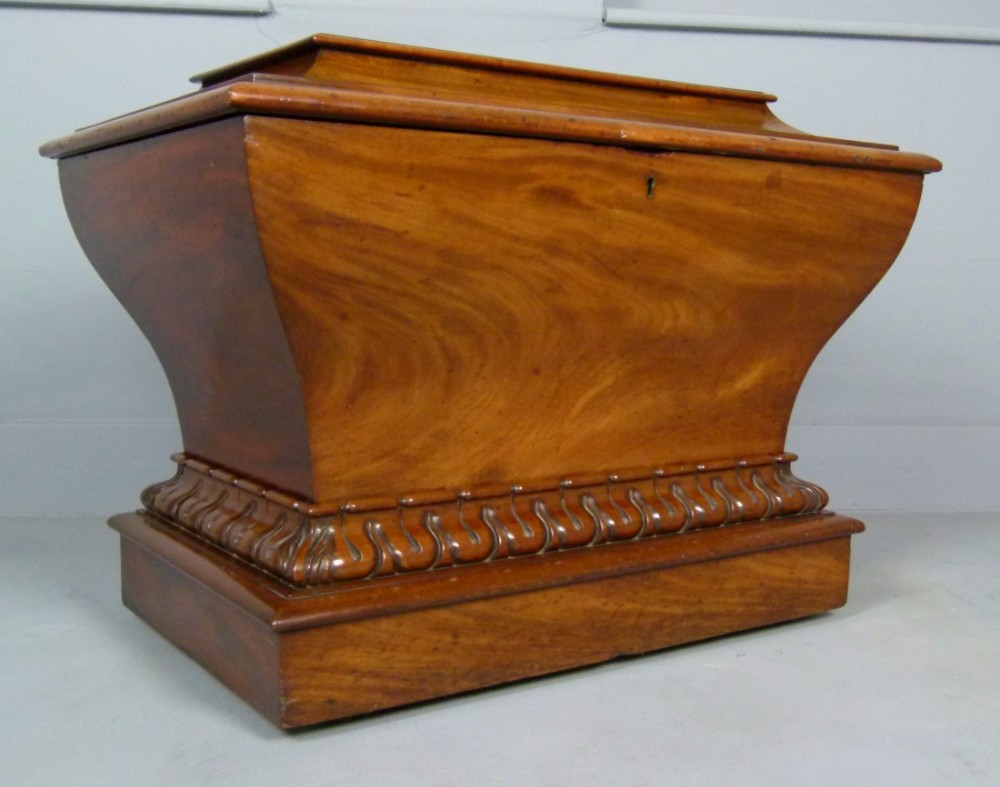 Superb Gillows Mahogany Wine Cellarette