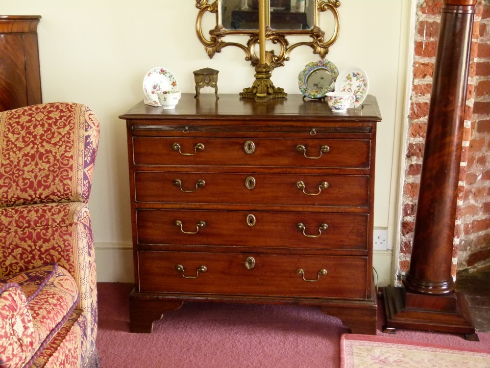 Charming Georgian Mahogany Chest Of Drawers With Brushing Slide View XIV