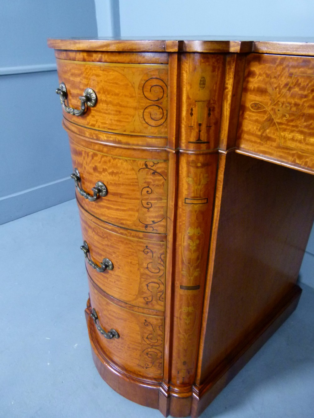 Stunning Edwardian Art Nouveau Satinwood Pedestal Desk View VI