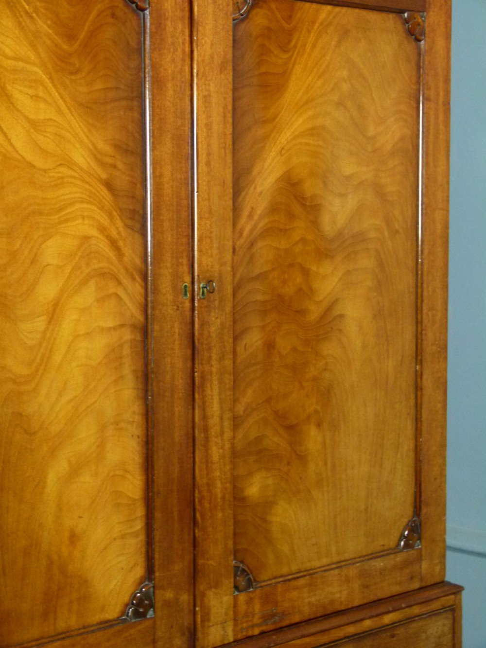 William IV Mahogany Linen-Press c1830 View X