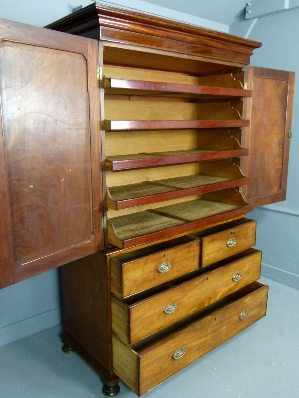 William IV Mahogany Linen-Press c1830 View XIV