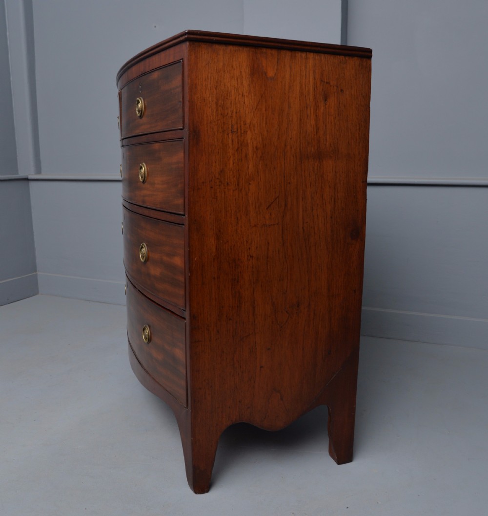 Georgian Mahogany Bow-Front Chest Of Drawers View VII