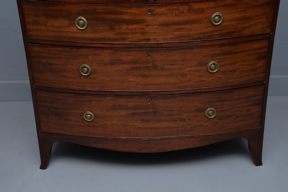 Georgian Mahogany Bow-Front Chest Of Drawers View X