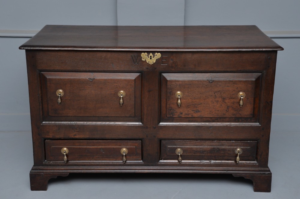 18th Century Oak Mule Chest View II