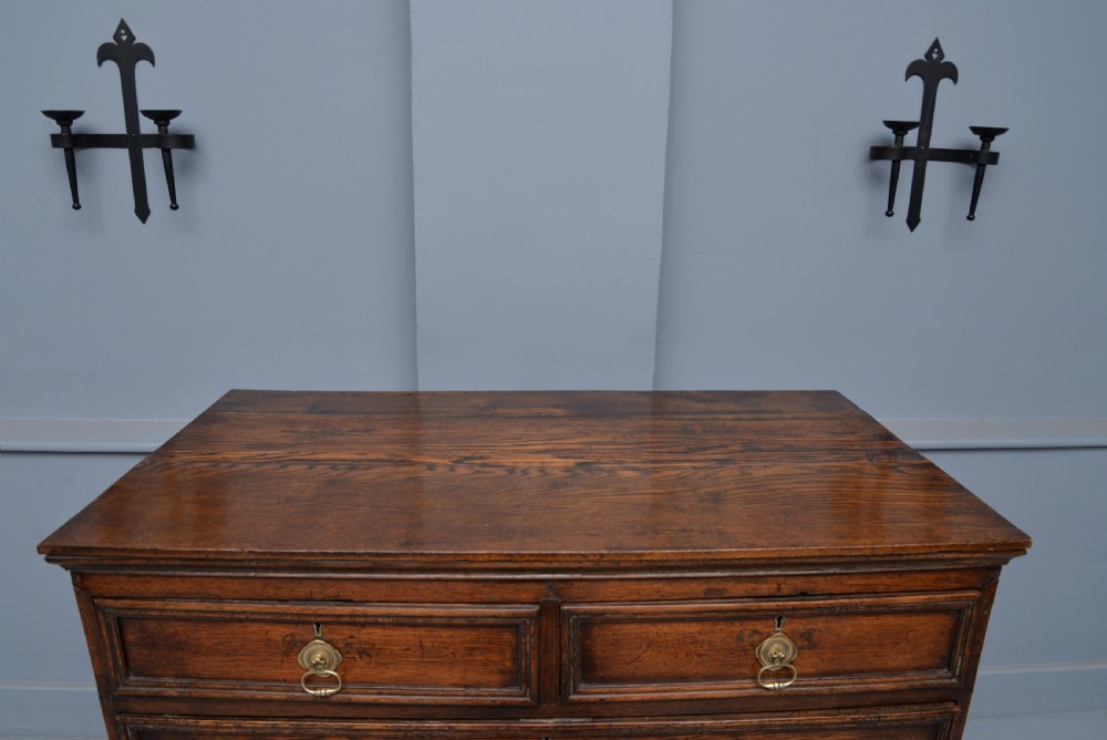 Charming Early 18th Century Oak Chest Of Drawers View V